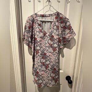 Floral gray and Pink floral Flutter Sleeve Blouse